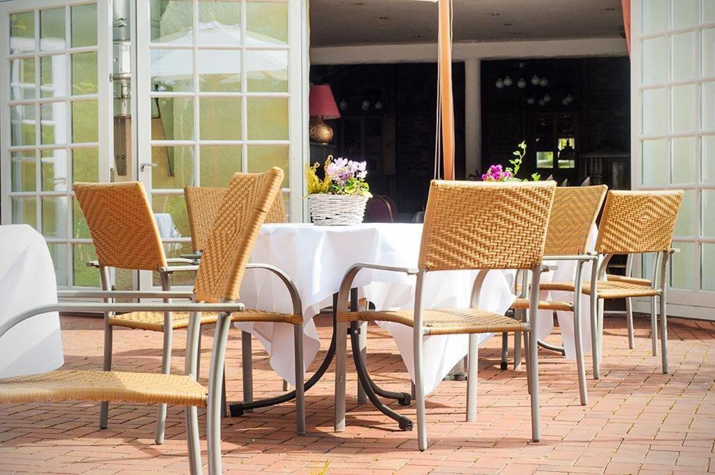 Landgasthof & Hotel Jagdhof Stralsund Eksteriør bilde