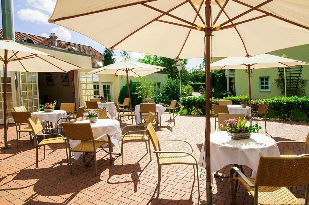 Landgasthof & Hotel Jagdhof Stralsund Eksteriør bilde