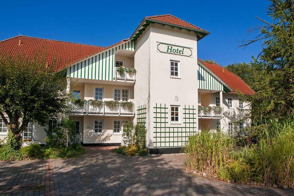 Landgasthof & Hotel Jagdhof Stralsund Eksteriør bilde
