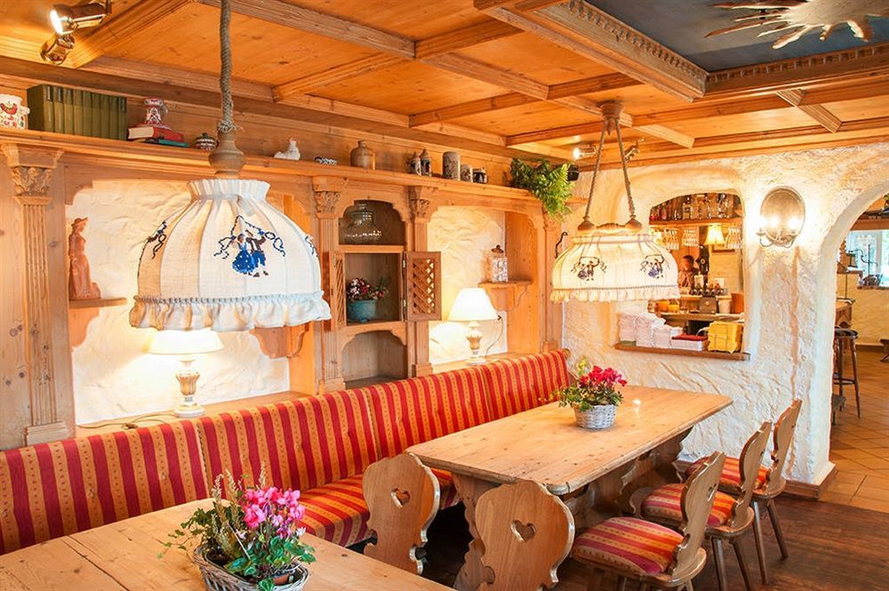 Landgasthof & Hotel Jagdhof Stralsund Eksteriør bilde