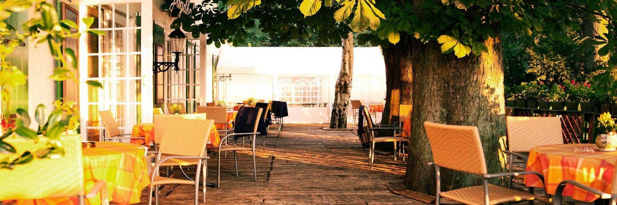 Landgasthof & Hotel Jagdhof Stralsund Eksteriør bilde