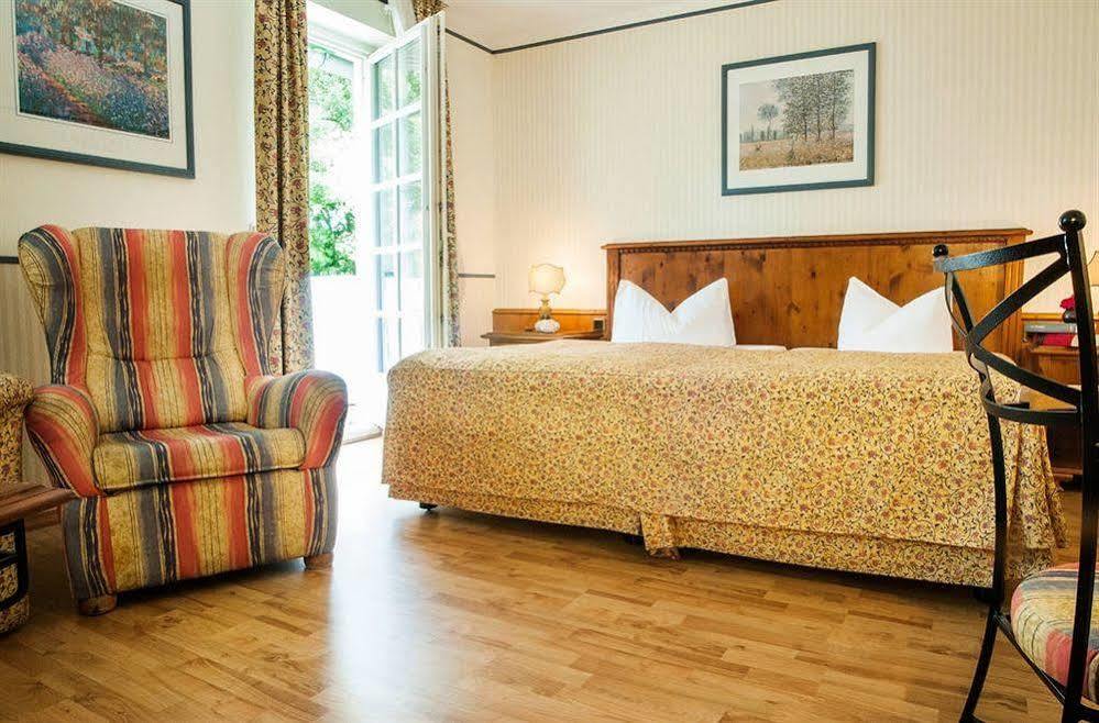 Landgasthof & Hotel Jagdhof Stralsund Eksteriør bilde